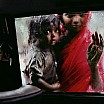 steve mc curry madre e figlio chiedono elemosina dal finestrino dell auto bombay india 1993