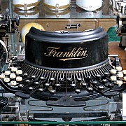 museo nicolis macchine da scrivere antiche