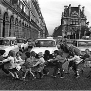 robert doisneau les tabliers de la rue de rivoli paris 1978